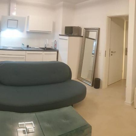 Apartment Mit Schoener, Moderner Einrichtung Cologne Exterior photo