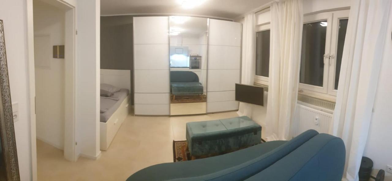 Apartment Mit Schoener, Moderner Einrichtung Cologne Exterior photo