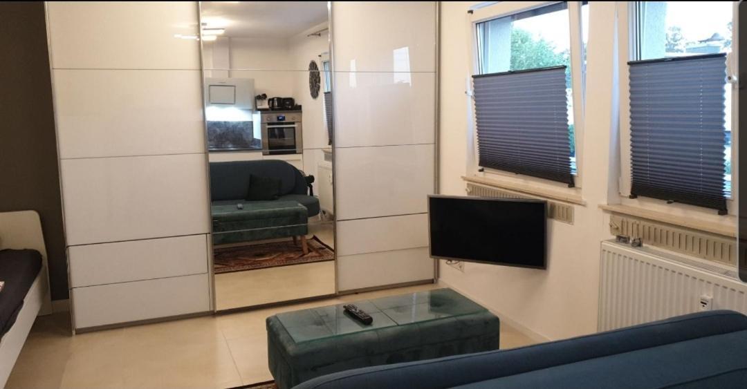 Apartment Mit Schoener, Moderner Einrichtung Cologne Exterior photo